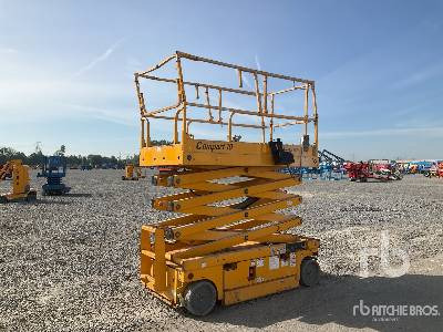 HAULOTTE COMPACT 10 Electric - Scissor lift: picture 3 HAULOTTE COMPACT 10 Electric - Scissor lift: picture 3