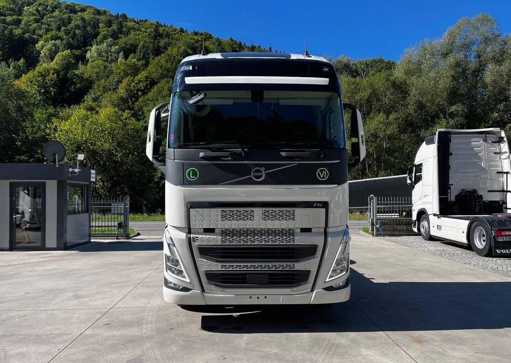 Volvo FH 500 // Zamiana na starszy //  EURO 6 // Standard // 2024 Rok // Parkclima // Globe XL // Skóry // Joystick // - Tractor unit: picture 2 Volvo FH 500 // Zamiana na starszy //  EURO 6 // Standard // 2024 Rok // Parkclima // Globe XL // Skóry // Joystick // - Tractor unit: picture 2