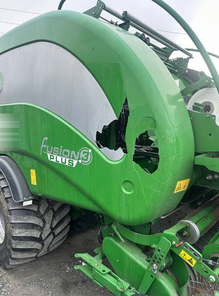 McHale Fusion 3 Plus - Round baler: picture 3 McHale Fusion 3 Plus - Round baler: picture 3