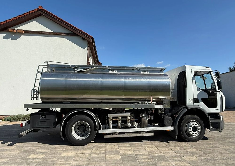 Renault Premium 280 DXI - Tank truck: picture 4 Renault Premium 280 DXI - Tank truck: picture 4