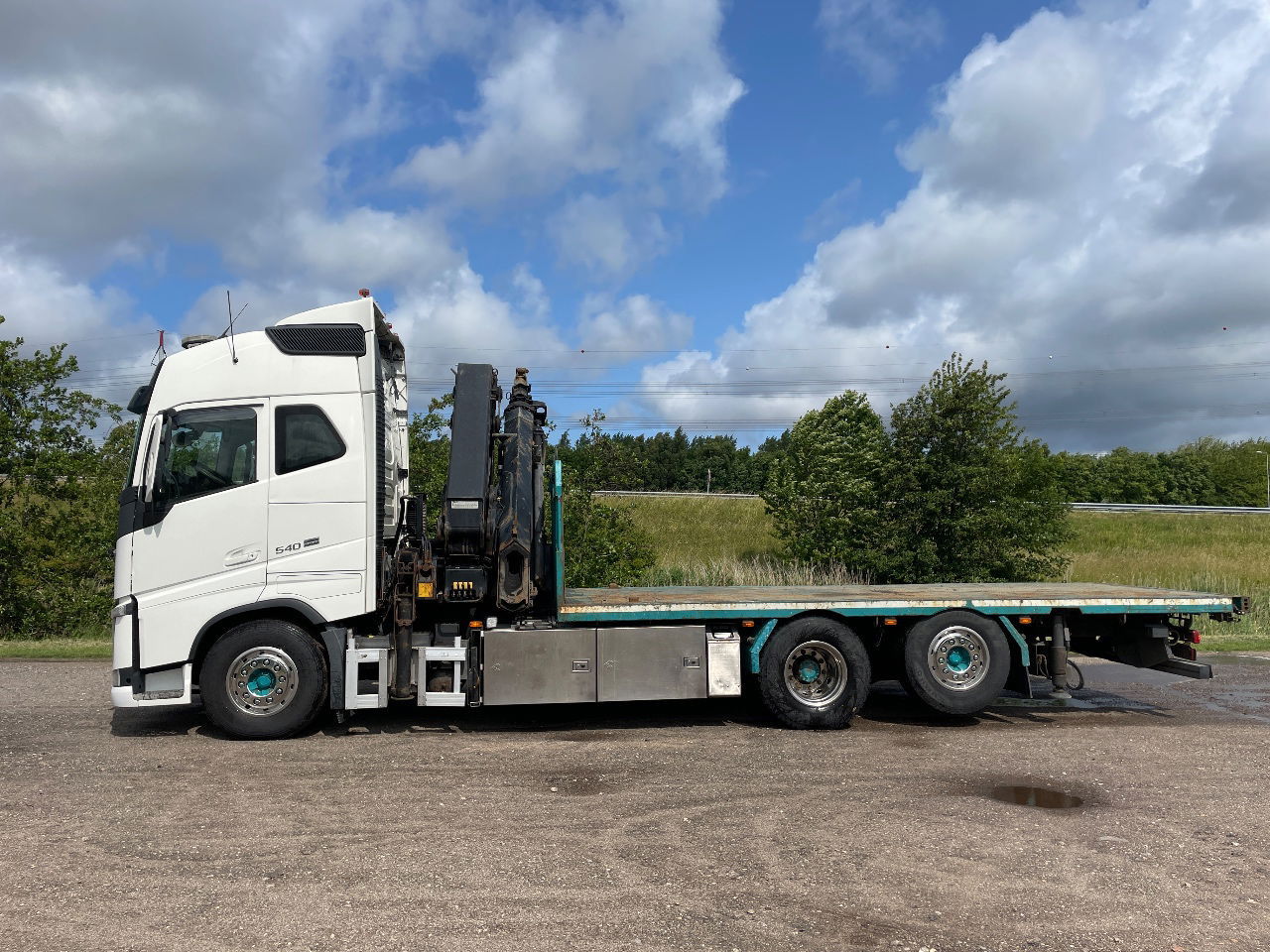 Volvo FH 13.540 FH 540 with hiab 477 e6 with remote - Crane truck: picture 3 Volvo FH 13.540 FH 540 with hiab 477 e6 with remote - Crane truck: picture 3