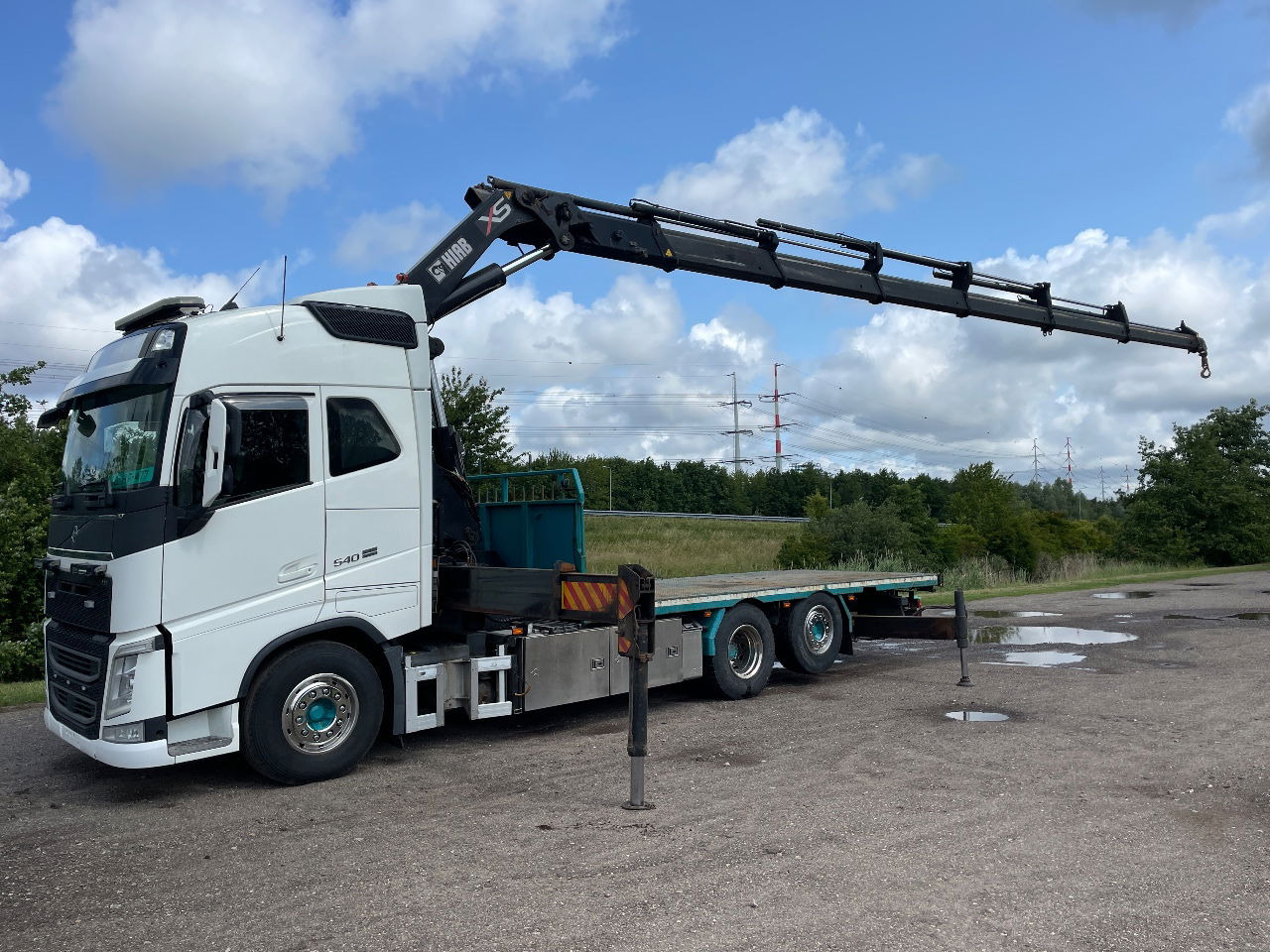 Volvo FH 13.540 FH 540 with hiab 477 e6 with remote - Crane truck: picture 1 Volvo FH 13.540 FH 540 with hiab 477 e6 with remote - Crane truck: picture 1