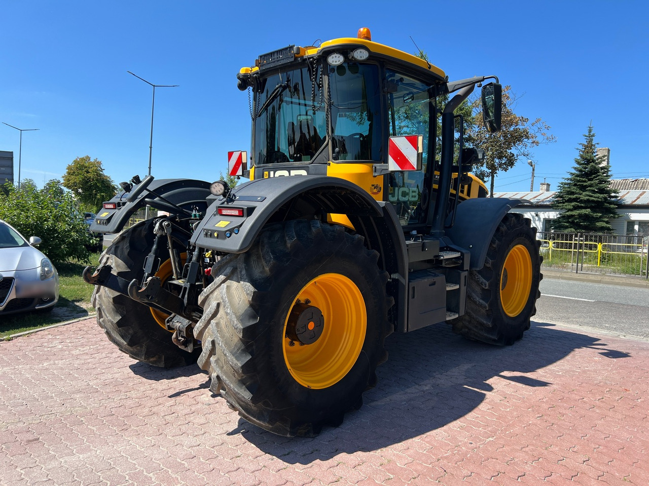 JCB Fastrac 4220 - Farm tractor: picture 5 JCB Fastrac 4220 - Farm tractor: picture 5