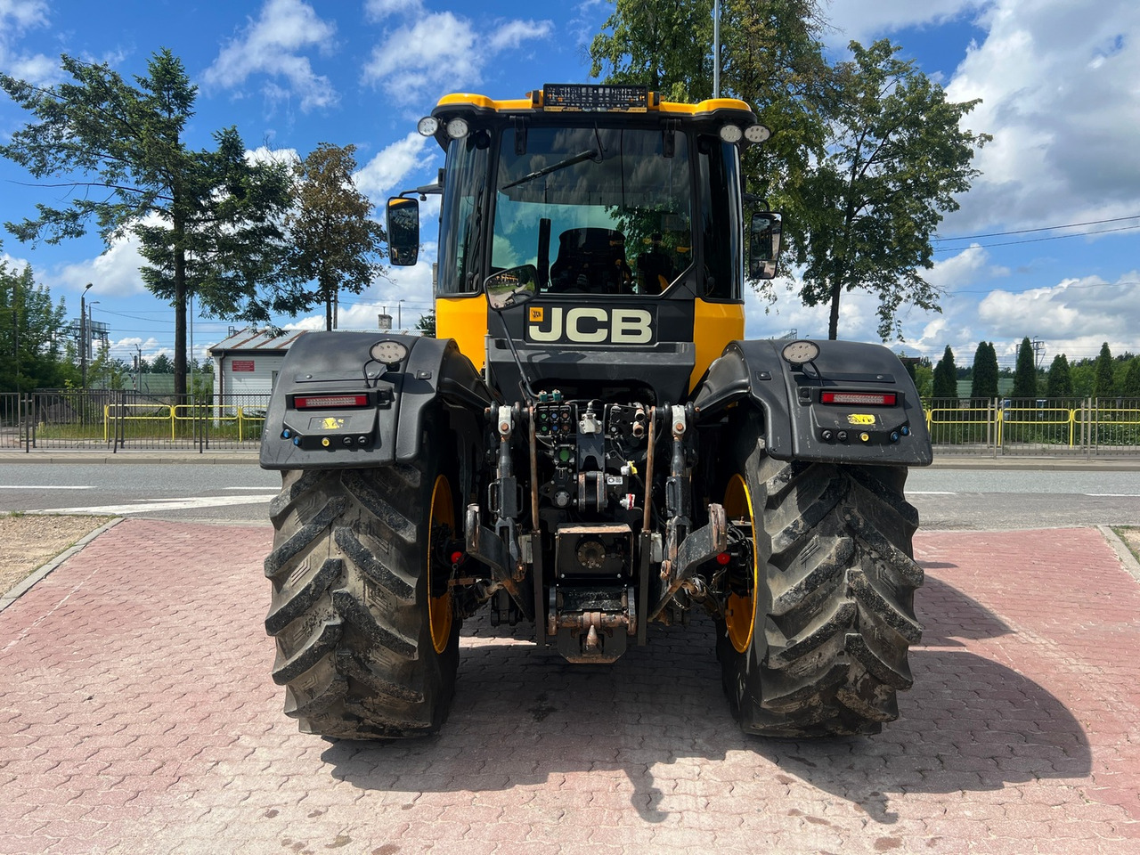 JCB Fastrac 4220 - Farm tractor: picture 3 JCB Fastrac 4220 - Farm tractor: picture 3
