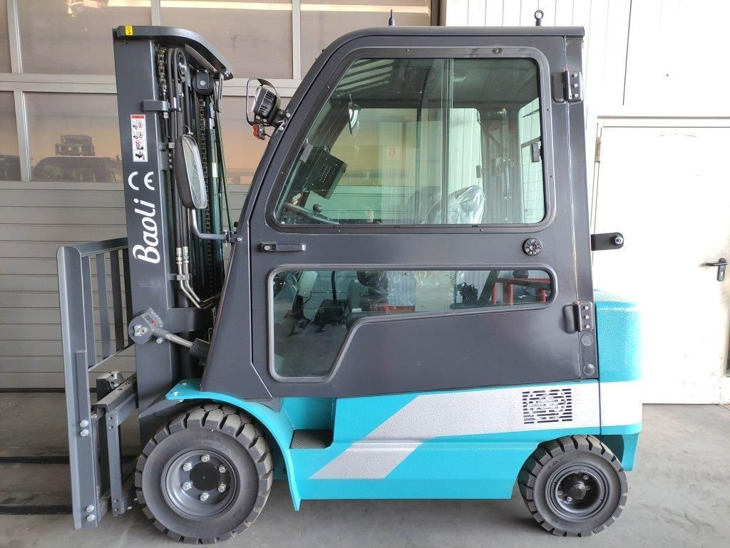 Baoli KBE30 - Electric forklift: picture 1 Baoli KBE30 - Electric forklift: picture 1