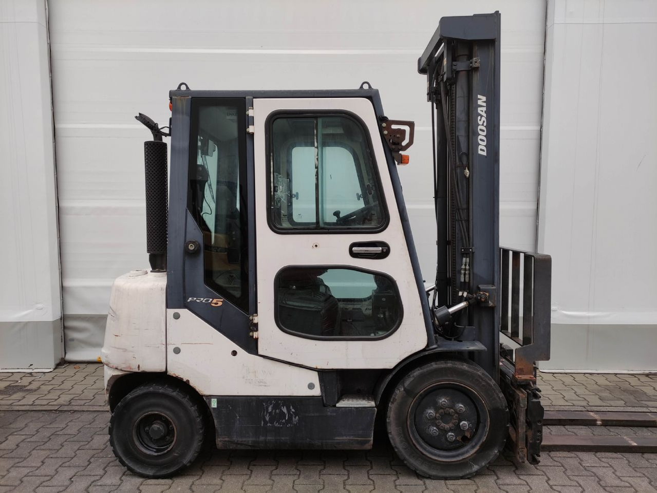 Doosan D25S-5 - Diesel forklift: picture 2 Doosan D25S-5 - Diesel forklift: picture 2