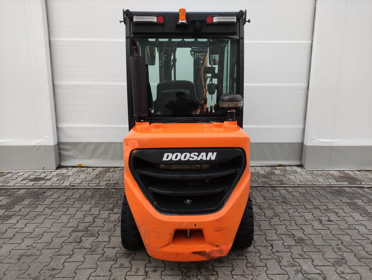 Doosan D35C-9 - Diesel forklift: picture 4 Doosan D35C-9 - Diesel forklift: picture 4