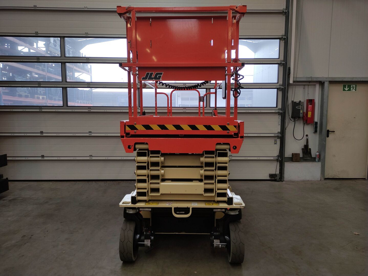 JLG 3246ES - Scissor lift: picture 3 JLG 3246ES - Scissor lift: picture 3