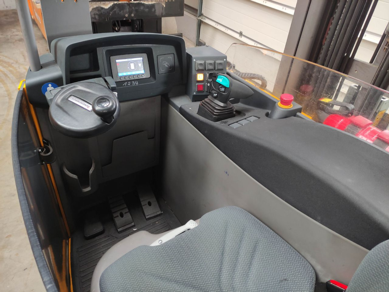 Jungheinrich ETV 216 - Reach truck: picture 5 Jungheinrich ETV 216 - Reach truck: picture 5