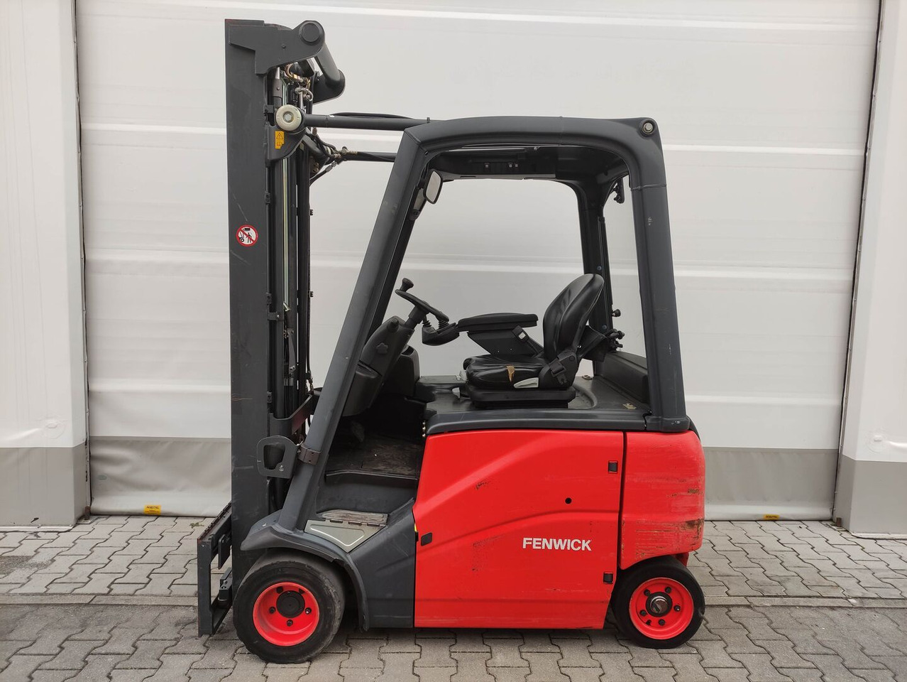 Linde E20PH-01-386 - Electric forklift: picture 1 Linde E20PH-01-386 - Electric forklift: picture 1