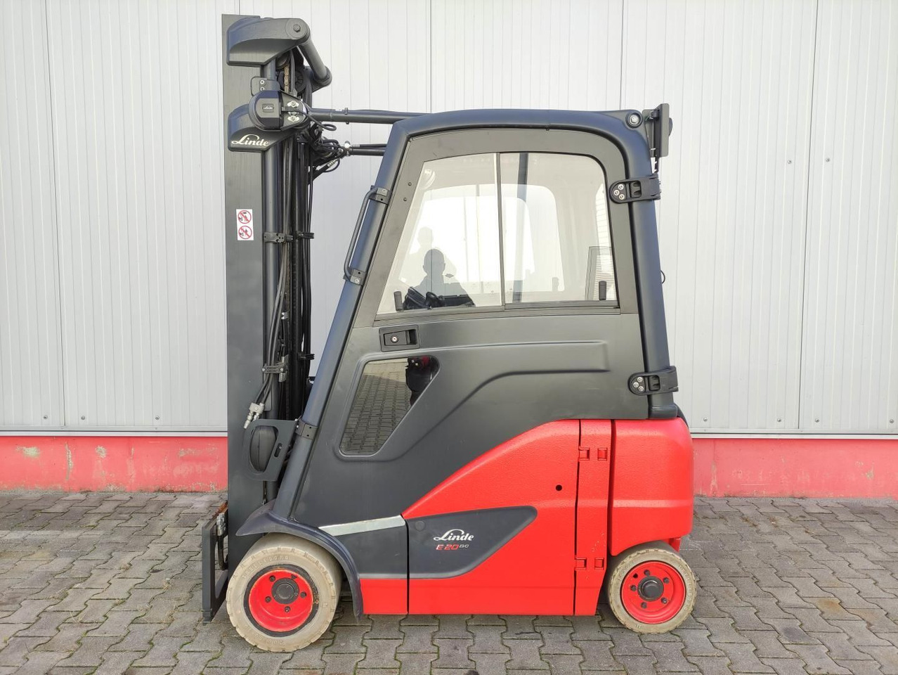 Linde E20PH-02-386-EVO - Electric forklift: picture 1 Linde E20PH-02-386-EVO - Electric forklift: picture 1