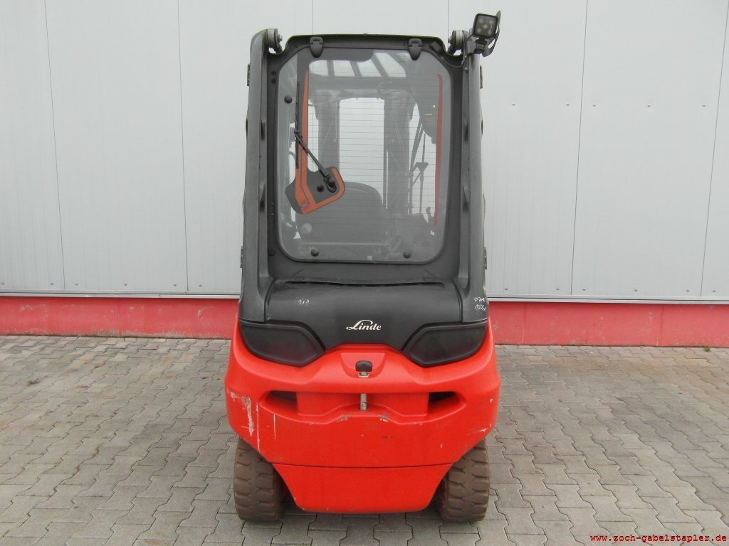Linde E30-01-387 - Electric forklift: picture 4 Linde E30-01-387 - Electric forklift: picture 4