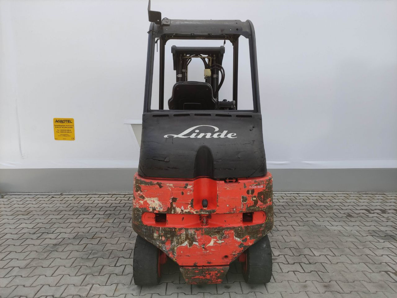 Linde E30/03/600-336 - Electric forklift: picture 4 Linde E30/03/600-336 - Electric forklift: picture 4