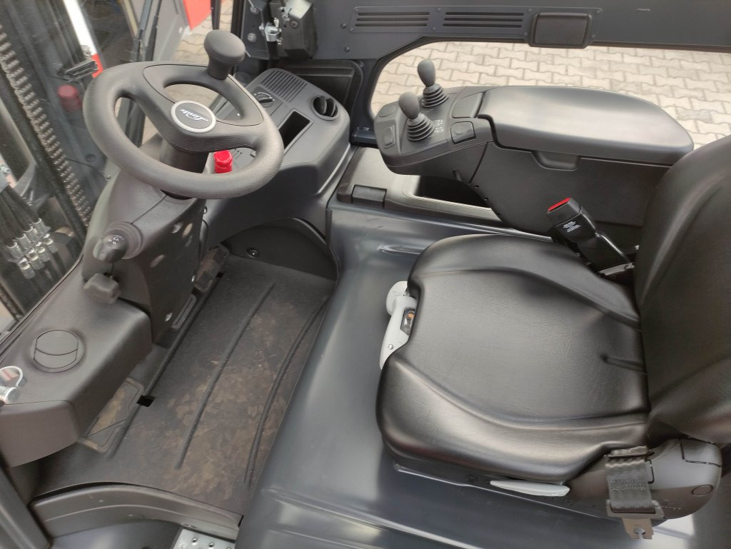 Linde E35HL-01-387 *Batterie NEU* - Electric forklift: picture 5 Linde E35HL-01-387 *Batterie NEU* - Electric forklift: picture 5