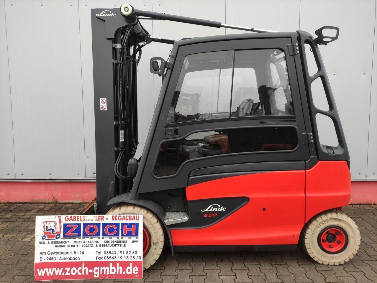Linde E50HL-01-388 - Electric forklift: picture 1 Linde E50HL-01-388 - Electric forklift: picture 1