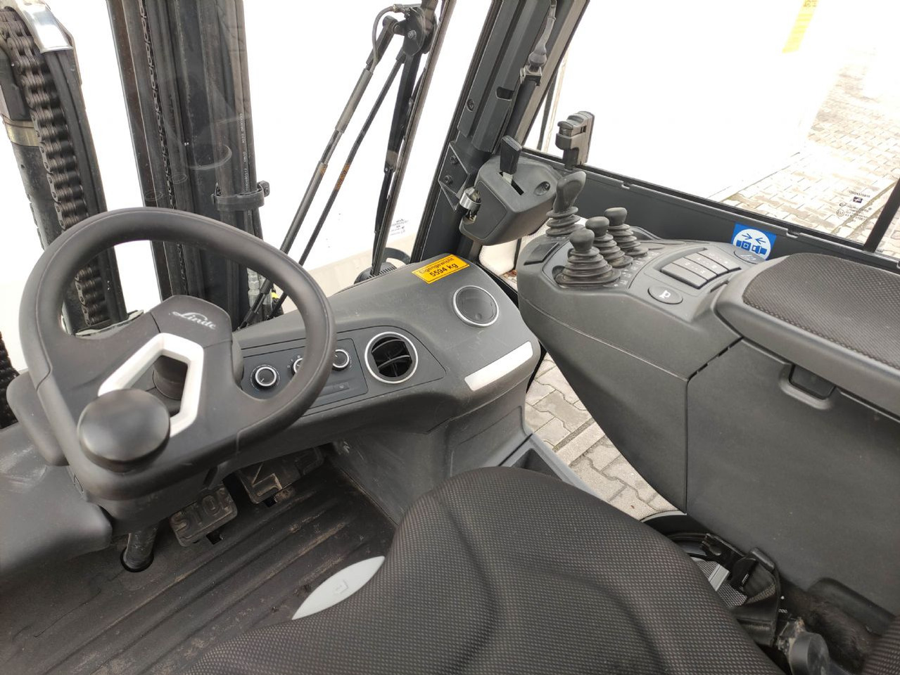 Linde H35D-01-120 - Diesel forklift: picture 5 Linde H35D-01-120 - Diesel forklift: picture 5