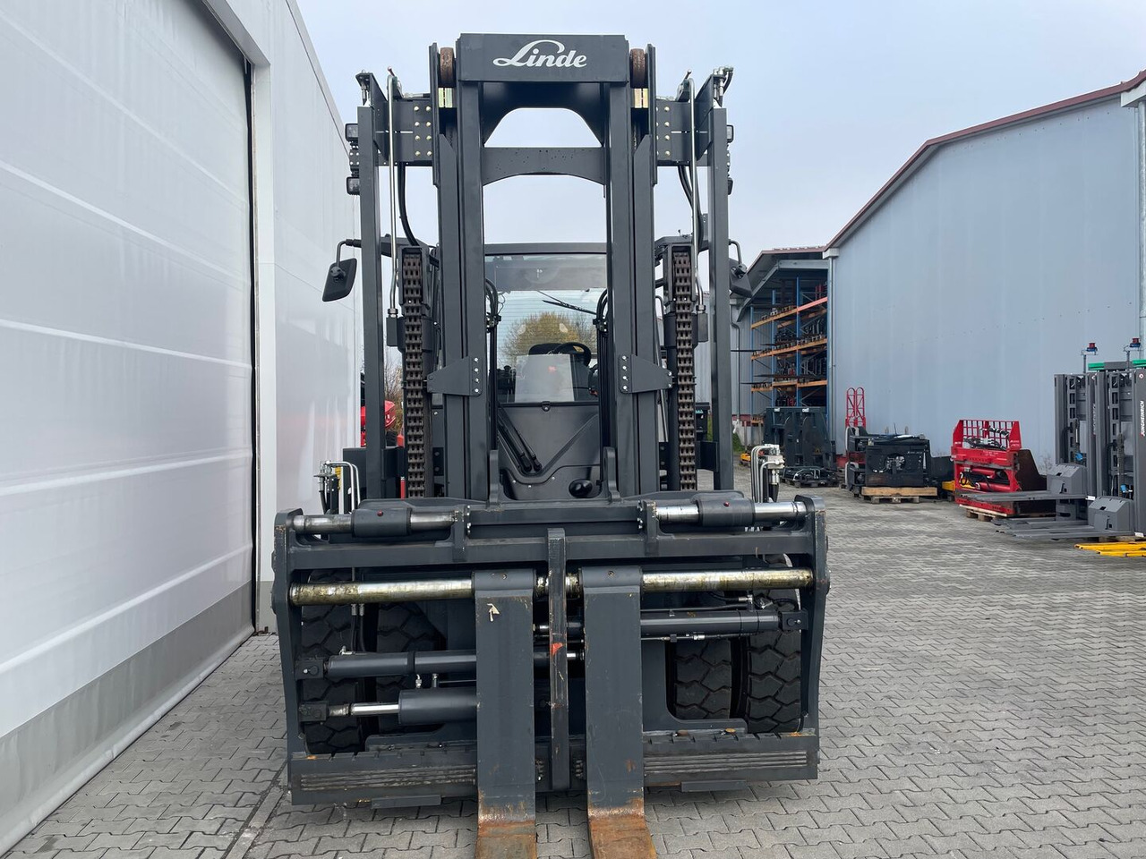 Linde HT160DS-1411 - Diesel forklift: picture 4 Linde HT160DS-1411 - Diesel forklift: picture 4