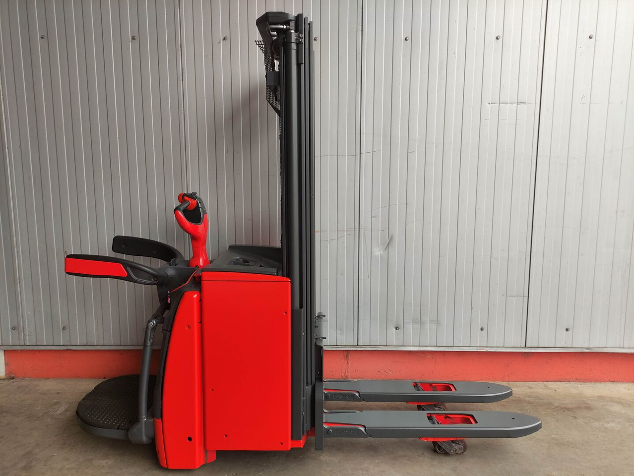 Linde L14 APi (LACK NEU) - Stacker: picture 2 Linde L14 APi (LACK NEU) - Stacker: picture 2