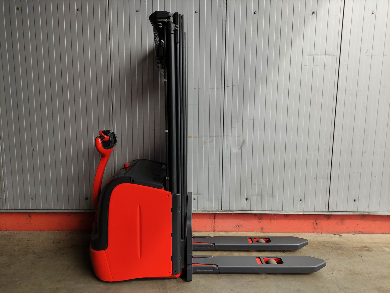 Linde L16-372 (LACK NEU) - Stacker: picture 2 Linde L16-372 (LACK NEU) - Stacker: picture 2