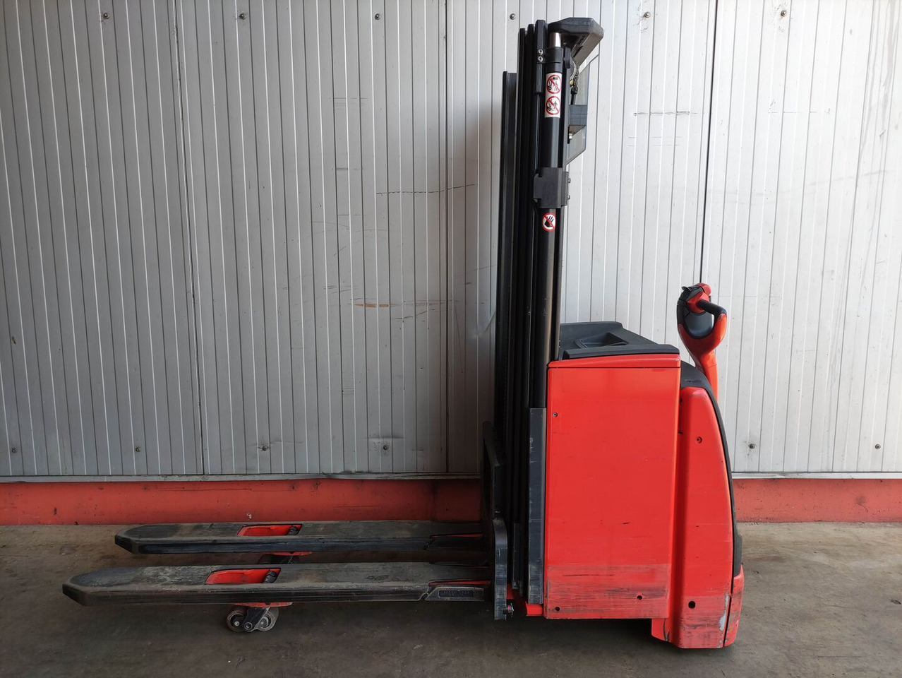 Linde L16i-1173 - Stacker: picture 1 Linde L16i-1173 - Stacker: picture 1