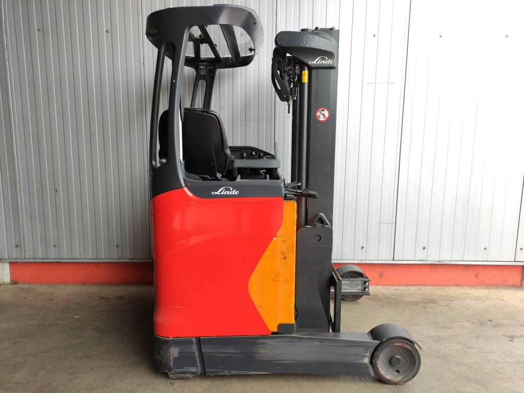 Linde R10B-01-112 - Reach truck: picture 2 Linde R10B-01-112 - Reach truck: picture 2