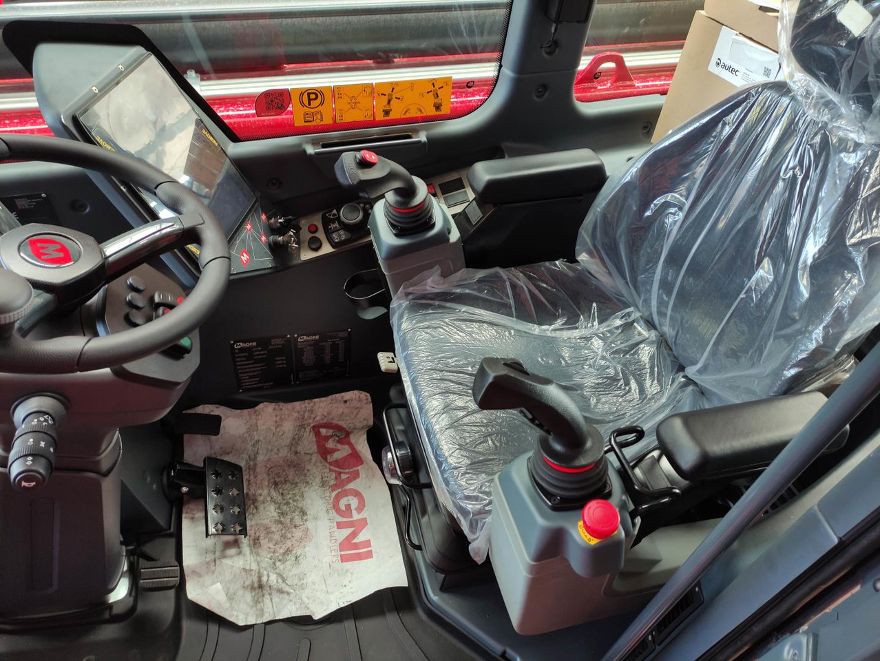 Telescopic handler Magni RTH-6.25-360° Rotor: picture 7 Telescopic handler Magni RTH-6.25-360° Rotor: picture 7