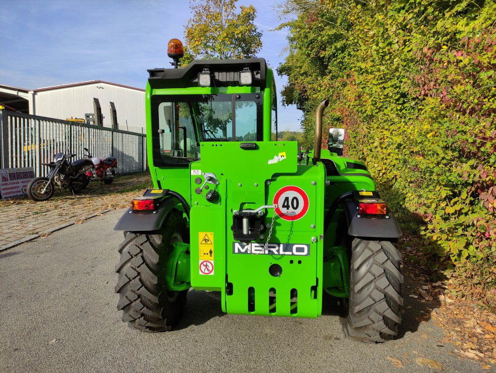 Merlo P27.6 Plus - 40km/h - Telescopic handler: picture 4 Merlo P27.6 Plus - 40km/h - Telescopic handler: picture 4