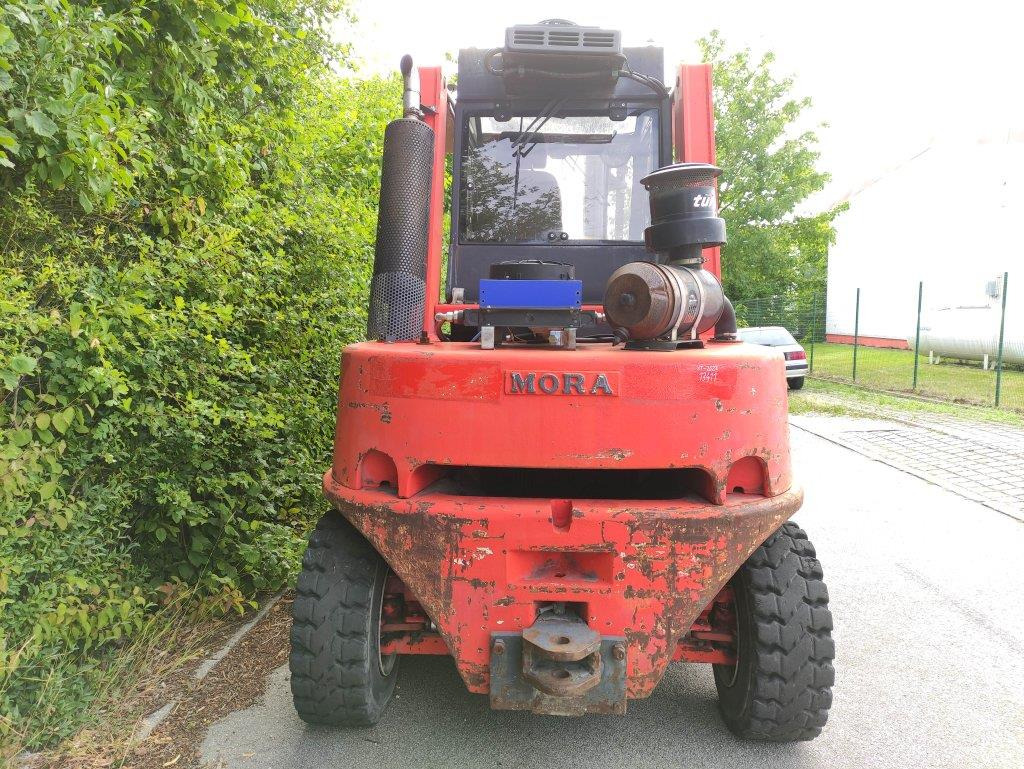 Mora M120C - Diesel forklift: picture 4 Mora M120C - Diesel forklift: picture 4