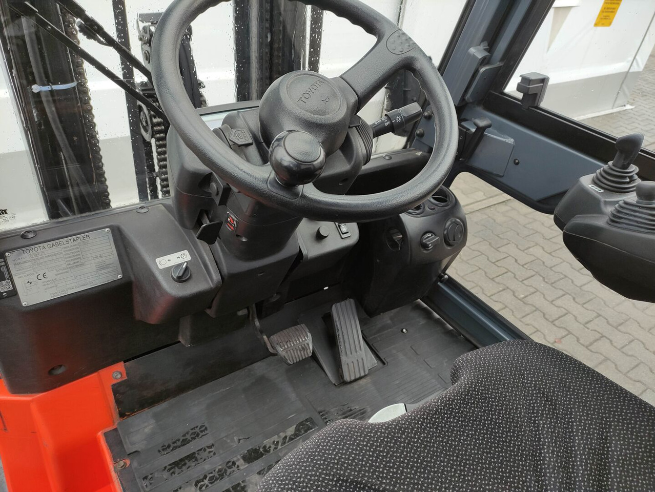 Toyota 7FBMF25 - Electric forklift: picture 5 Toyota 7FBMF25 - Electric forklift: picture 5