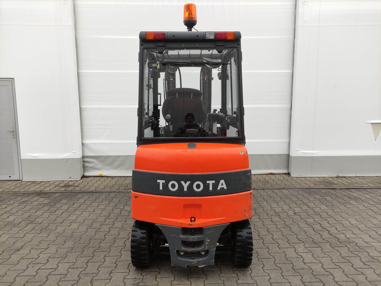 Toyota 7FBMF25 - Electric forklift: picture 4 Toyota 7FBMF25 - Electric forklift: picture 4