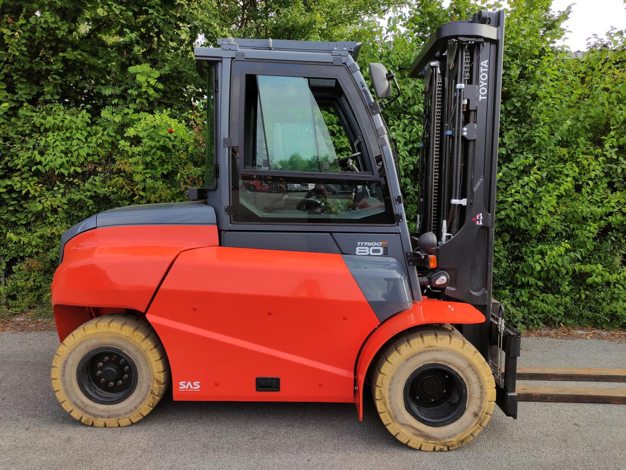 Toyota 9FBH80T900 - Electric forklift: picture 2 Toyota 9FBH80T900 - Electric forklift: picture 2