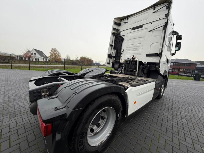 Tractor unit Renault T520 HIGH EVOLUTION, VOL SPOILER, 2 TANKS, SUPER STAAT.: picture 12 Tractor unit Renault T520 HIGH EVOLUTION, VOL SPOILER, 2 TANKS, SUPER STAAT.: picture 12