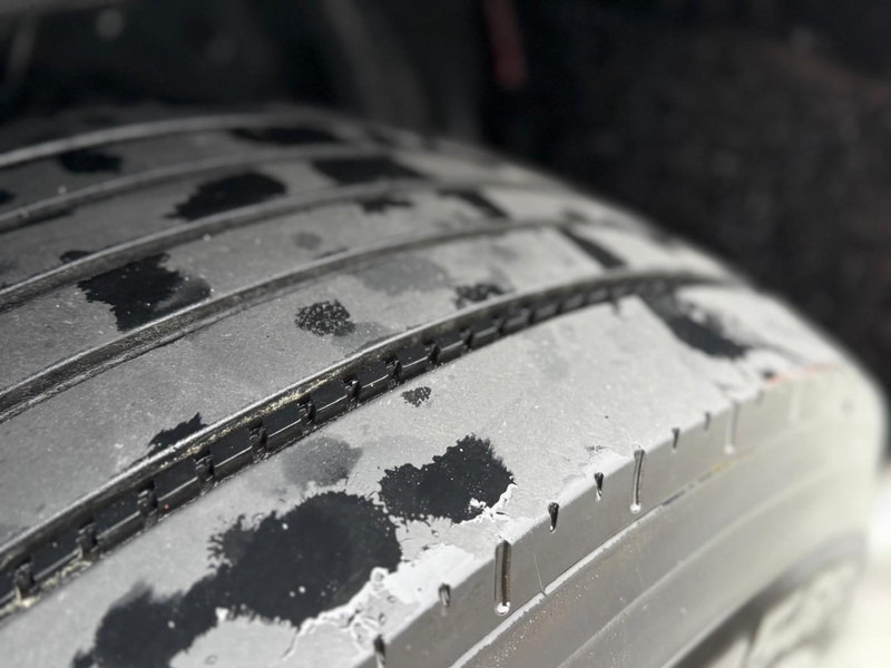 Tractor unit Scania R560 V8 SHOW, TOP, LEREN STOELEN, RETARDER, HANDGESCHAKELD.: picture 19 Tractor unit Scania R560 V8 SHOW, TOP, LEREN STOELEN, RETARDER, HANDGESCHAKELD.: picture 19