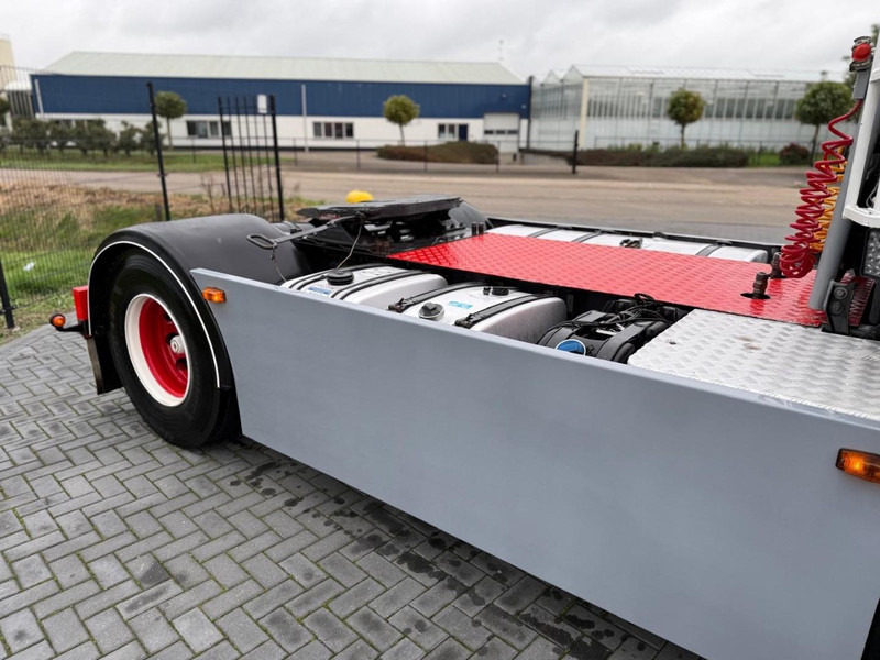 Tractor unit Scania R560 V8 SHOW, TOP, LEREN STOELEN, RETARDER, HANDGESCHAKELD.: picture 18 Tractor unit Scania R560 V8 SHOW, TOP, LEREN STOELEN, RETARDER, HANDGESCHAKELD.: picture 18