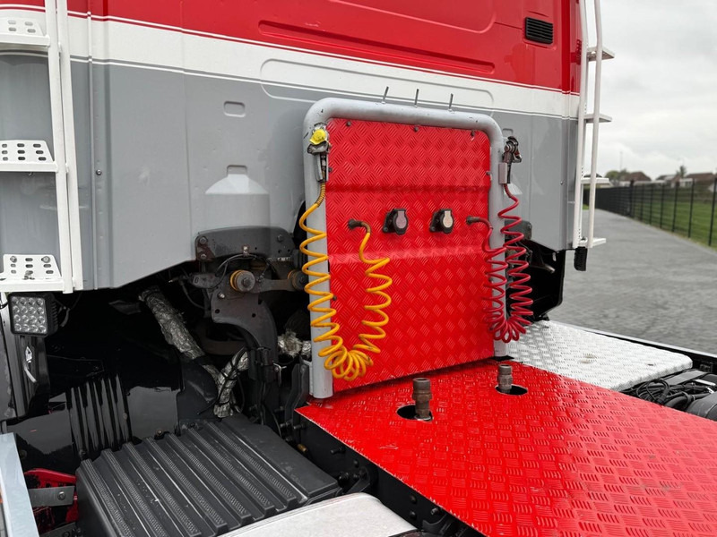 Tractor unit Scania R560 V8 SHOW, TOP, LEREN STOELEN, RETARDER, HANDGESCHAKELD.: picture 13 Tractor unit Scania R560 V8 SHOW, TOP, LEREN STOELEN, RETARDER, HANDGESCHAKELD.: picture 13