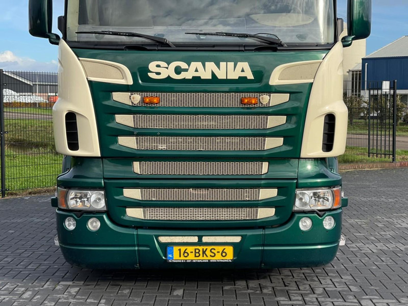 Scania R580 SHOW TRUCK, SPECIAL INTERIOR, FULL AIR, RETARDER. - Tractor unit: picture 3 Scania R580 SHOW TRUCK, SPECIAL INTERIOR, FULL AIR, RETARDER. - Tractor unit: picture 3