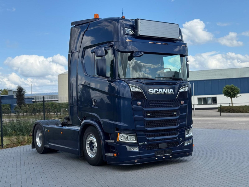 Scania S520 V8 NGS VOLLUCHT, ALCOA, 6 LUCHT BALGEN, LEER. - Tractor unit: picture 1 Scania S520 V8 NGS VOLLUCHT, ALCOA, 6 LUCHT BALGEN, LEER. - Tractor unit: picture 1