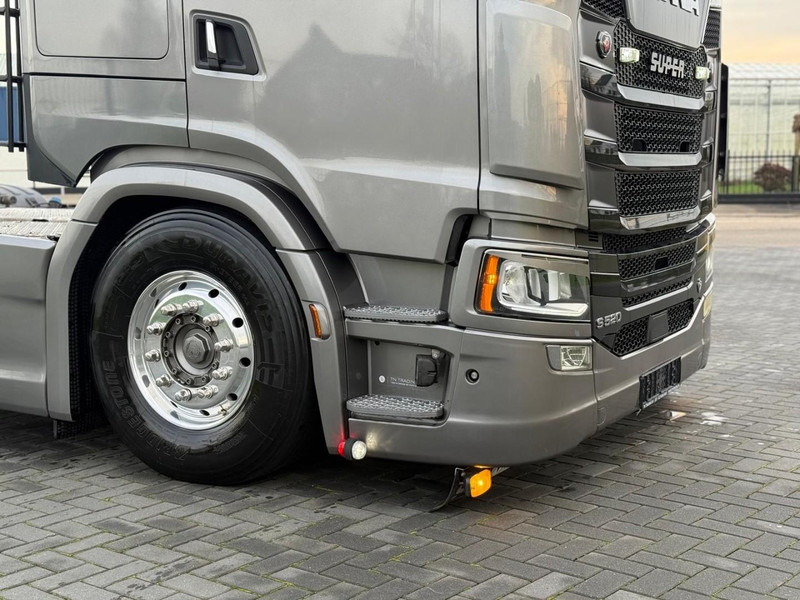Scania S520 V8 NGS VOLLUCHT, ALCOA, PTO, KIPPER HYDRAULIC, LEREN STOELEN. - Tractor unit: picture 4 Scania S520 V8 NGS VOLLUCHT, ALCOA, PTO, KIPPER HYDRAULIC, LEREN STOELEN. - Tractor unit: picture 4