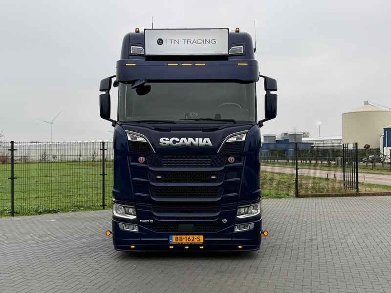 Scania S520 VOLLUCHT, ALCOA, 6 LUCHT BALGEN, LEER. - Tractor unit: picture 2 Scania S520 VOLLUCHT, ALCOA, 6 LUCHT BALGEN, LEER. - Tractor unit: picture 2