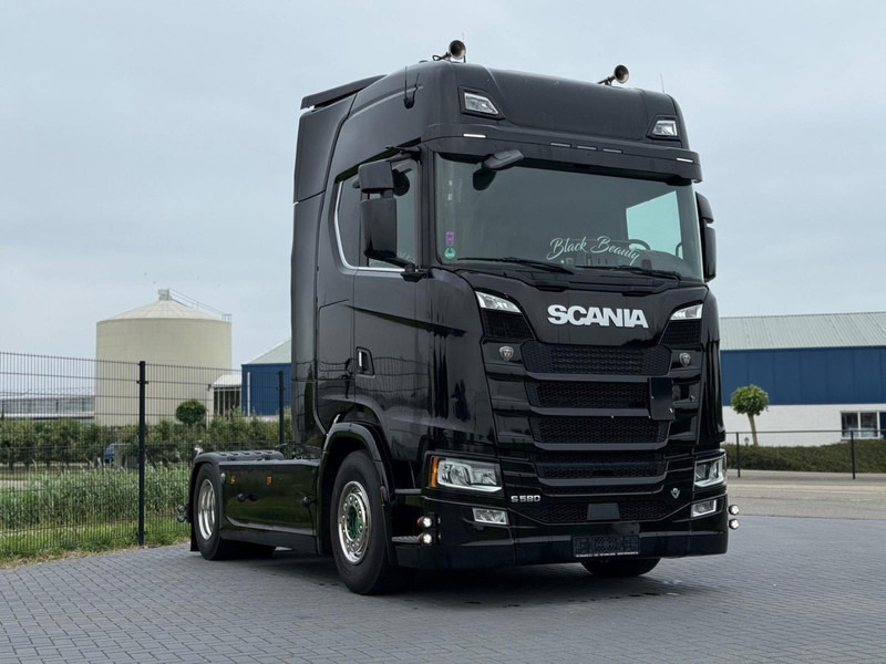 Scania S580 V8 NGS RETARDER, LEATHER, 2X TANK, TOP CONDITION! - Tractor unit: picture 1 Scania S580 V8 NGS RETARDER, LEATHER, 2X TANK, TOP CONDITION! - Tractor unit: picture 1