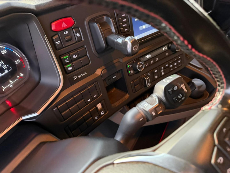 Tractor unit Scania S580 V8 NGS VOLLUCHT, KING OF THE ROAD, HYDRAULIEK, LEER, ALCOA.: picture 16