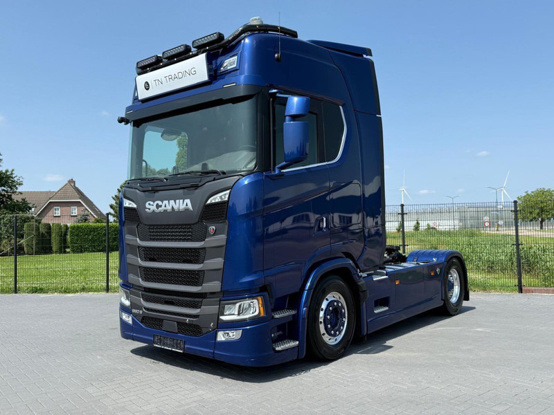 Scania S660 FULL AIR, ALCOA, LEATHER, HYDRAULIC, LIKE NEW. - Tractor unit: picture 2 Scania S660 FULL AIR, ALCOA, LEATHER, HYDRAULIC, LIKE NEW. - Tractor unit: picture 2