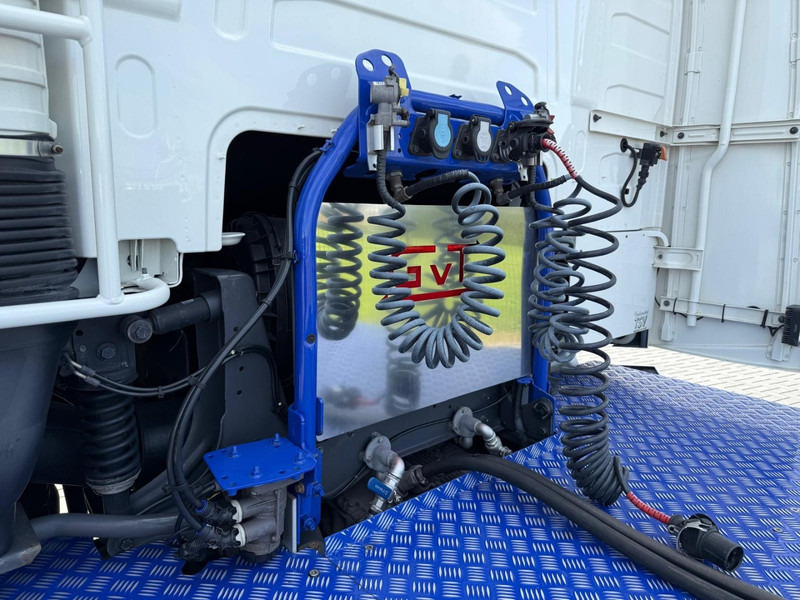 Tractor unit Volvo FH 13.460 SHOWSTAAT, HYDRAULIEK, COMPRESSOR, ADR, I-PARK COOL, INTERIEUR.: picture 10