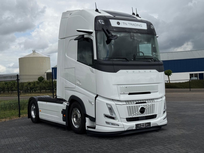 Volvo FH 13.460XL NEW, FULL AIR, ALCOA, HYDRAULIC, XL, FULL. - Tractor unit: picture 1 Volvo FH 13.460XL NEW, FULL AIR, ALCOA, HYDRAULIC, XL, FULL. - Tractor unit: picture 1