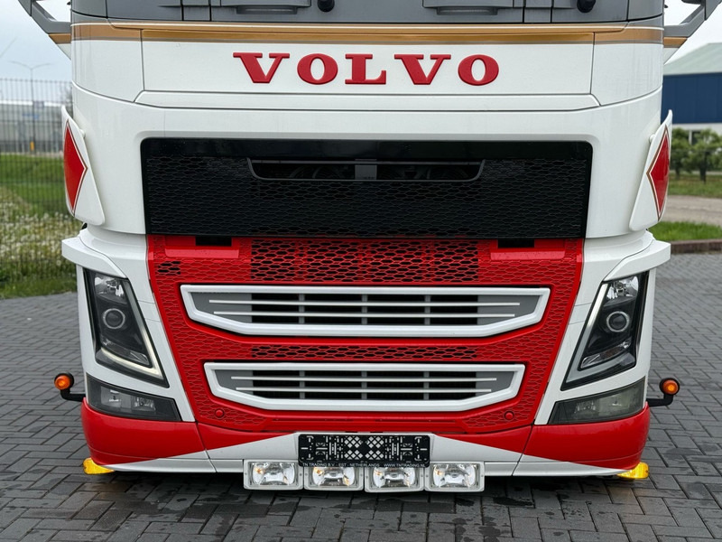 Volvo FH 13.500 SHOWTRUCK, VOLLUCHT, EURO 6, 6X2/4, PTO, SHOW INTERIEUR. - Tractor unit: picture 4 Volvo FH 13.500 SHOWTRUCK, VOLLUCHT, EURO 6, 6X2/4, PTO, SHOW INTERIEUR. - Tractor unit: picture 4