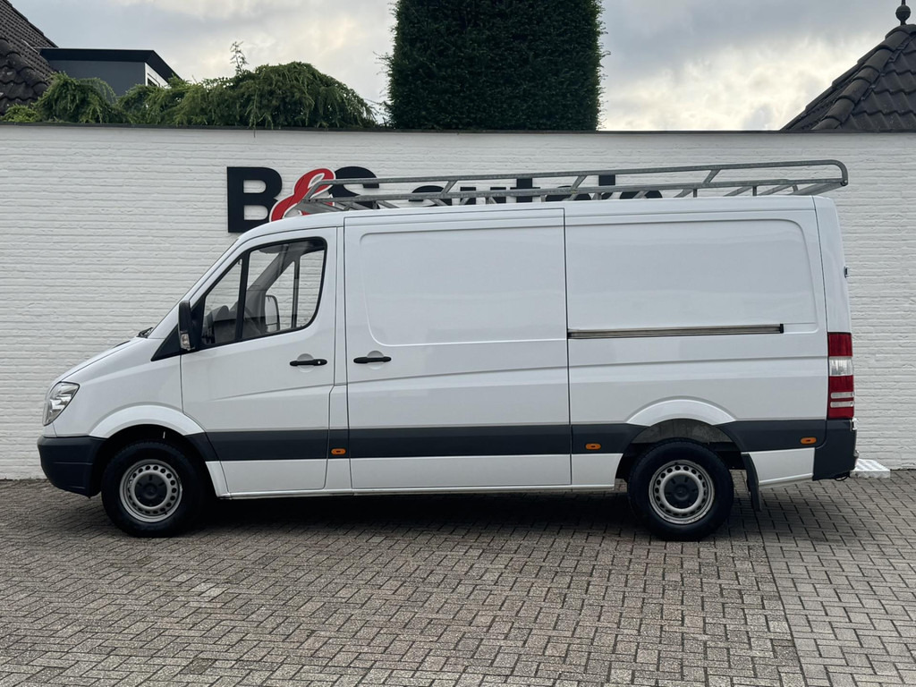 Mercedes-Benz Sprinter-213 2.2 CDI 366 DC 2x Schuifdeur Airco Imperiaal Treeplank Trekhaak 3 Zitplaatsen - Panel van: picture 5 Mercedes-Benz Sprinter-213 2.2 CDI 366 DC 2x Schuifdeur Airco Imperiaal Treeplank Trekhaak 3 Zitplaatsen - Panel van: picture 5