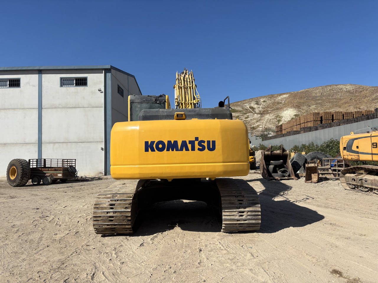 KOMATSU PC210-8 - Crawler excavator: picture 4 KOMATSU PC210-8 - Crawler excavator: picture 4