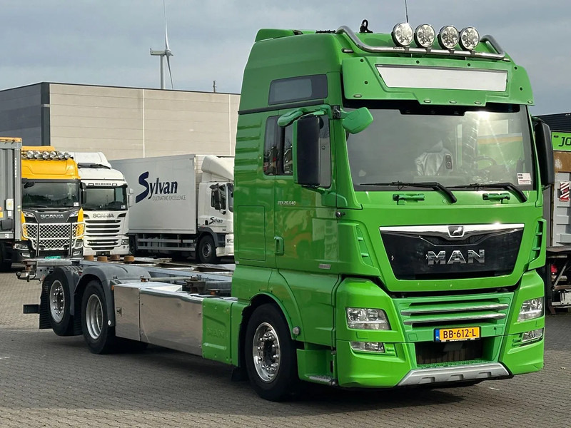 MAN TGX 26.640 6x2*4 Bdf / Retarder / Full Air / 585 Tkm! - Container transporter/ Swap body truck: picture 3 MAN TGX 26.640 6x2*4 Bdf / Retarder / Full Air / 585 Tkm! - Container transporter/ Swap body truck: picture 3