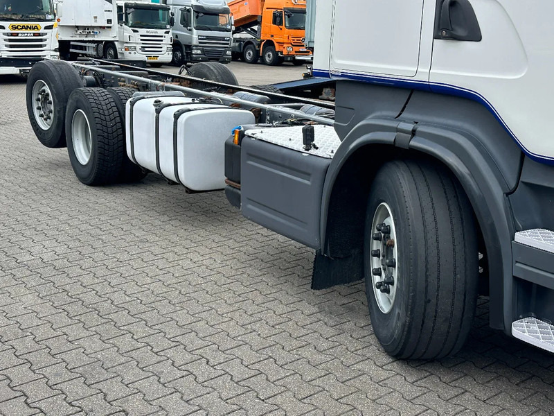 Scania R580 V8 6x2*4 Chassis Retarder Full Air 4.90 Wb Euro 6 - Cab chassis truck: picture 2 Scania R580 V8 6x2*4 Chassis Retarder Full Air 4.90 Wb Euro 6 - Cab chassis truck: picture 2