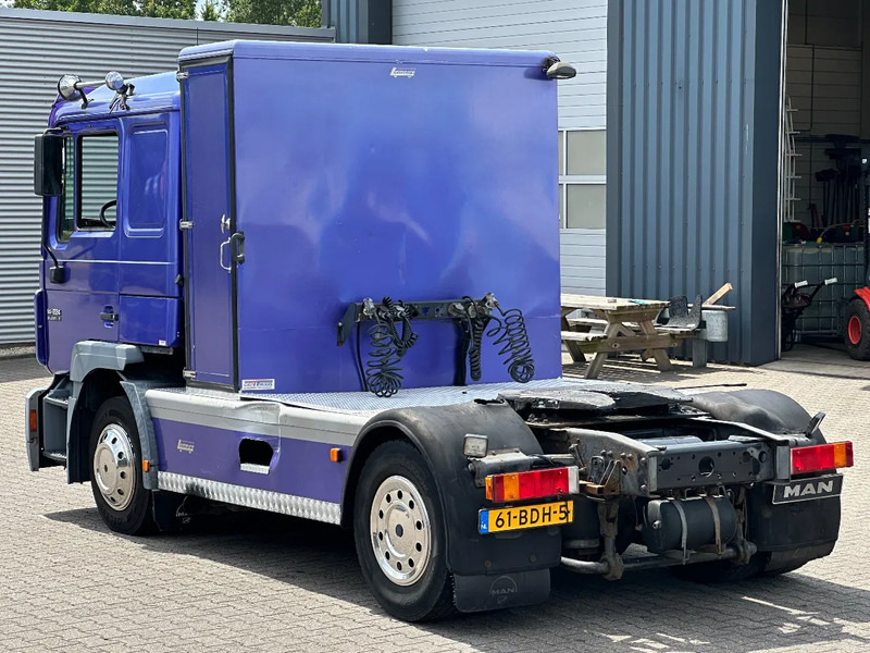 MAN 14.224 4x2 Euro 2 / 6 Cilinder / Manual / 290Tkm! - Tractor unit: picture 4 MAN 14.224 4x2 Euro 2 / 6 Cilinder / Manual / 290Tkm! - Tractor unit: picture 4